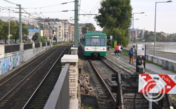 Lázár János: minden HÉV-vonalat felújít a kormány