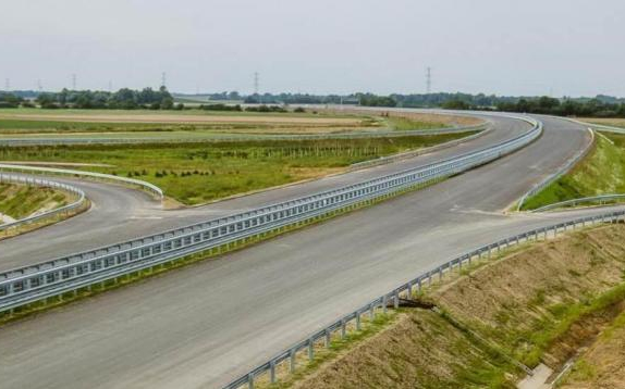 Több mint 2460 milliárd forint fordítható közútfejlesztésre 2020-ig
